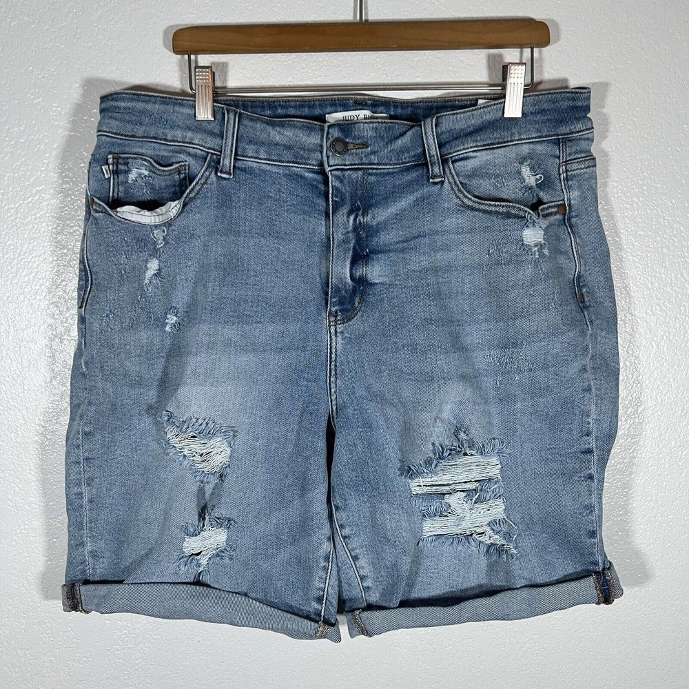 Judy Blue High Rise Distressed‎ Jean Shorts Stretch Women’s 3XL Light Wash - Picture 2 of 9